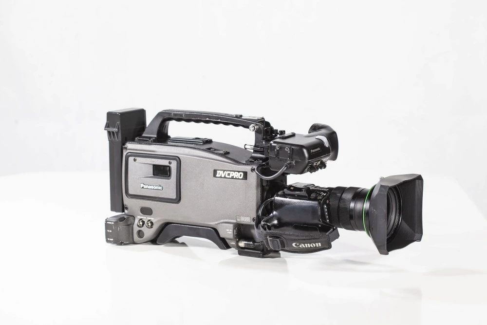 Panasonic AJ D400E.0-1000x667.webp
